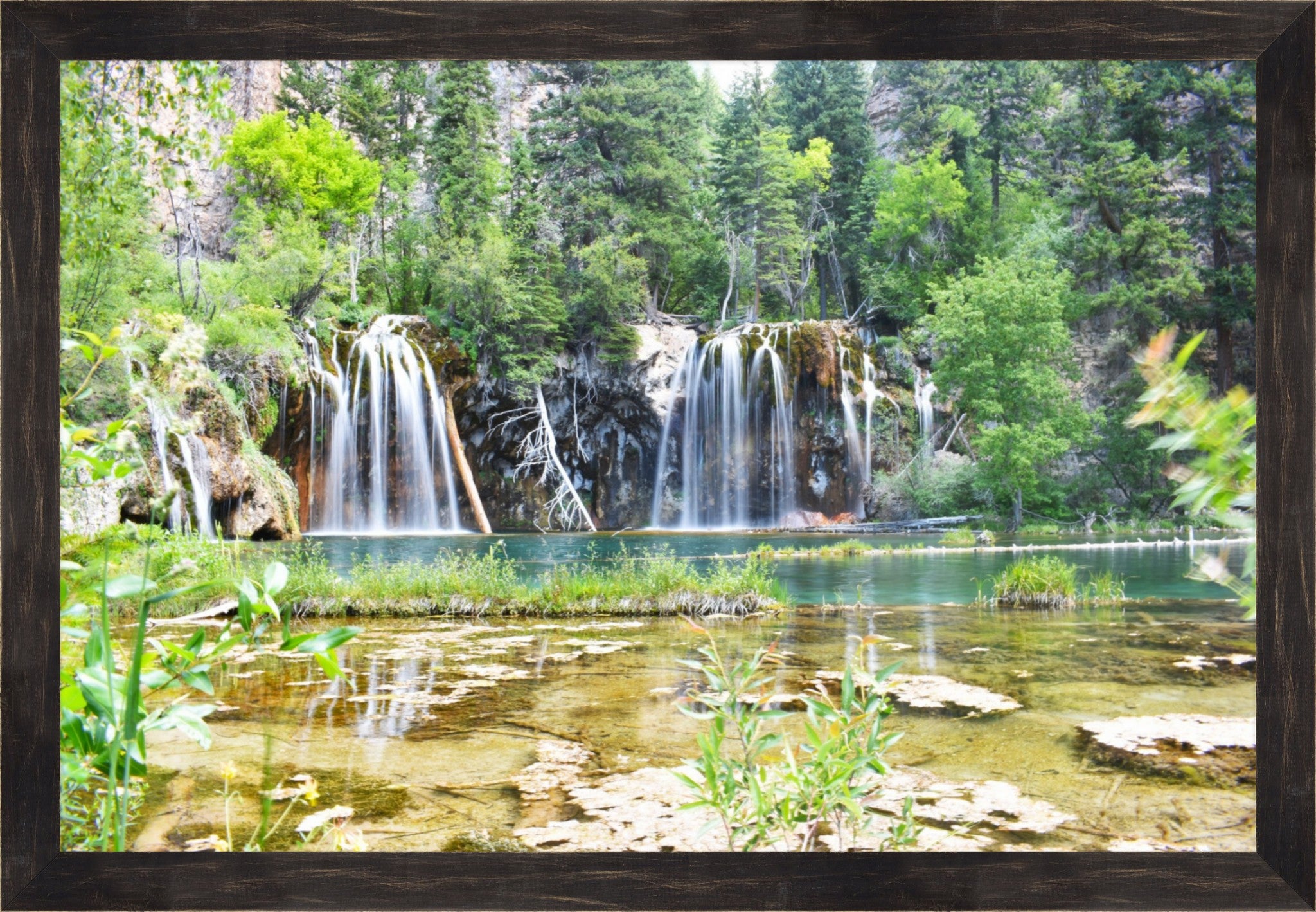 Turquoise Serenity: Hanging Lake's Emerald Oasis